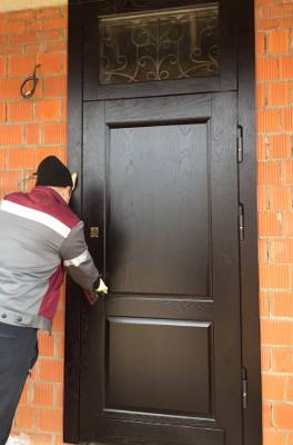 Двери со вставкой и массивом Двери со вставкой и массивом