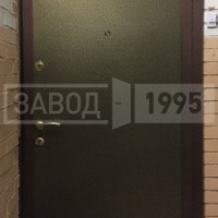 Дверь с бронеконвертом