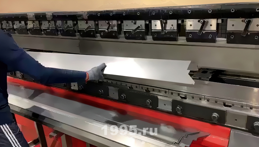 Листогибочный пресс