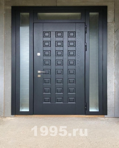 Парадная стальная дверь