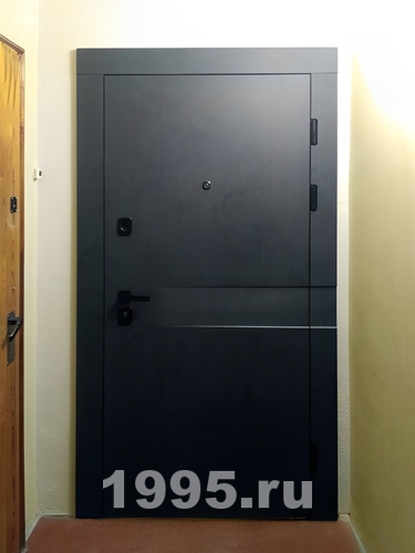 Стальная дверь для квартиры