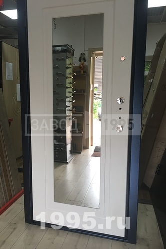 Светлая МДФ панель с зеркалом Светлая МДФ панель с зеркалом