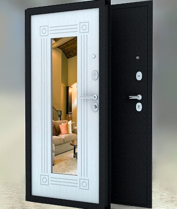 Двери с зеркалом